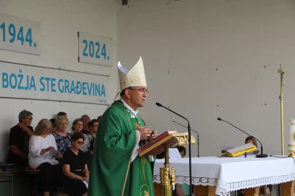 Preč. Dragan Hrgić preuzeo službu rektora Svetišta Gospe od Suza i pleterničkog župnika