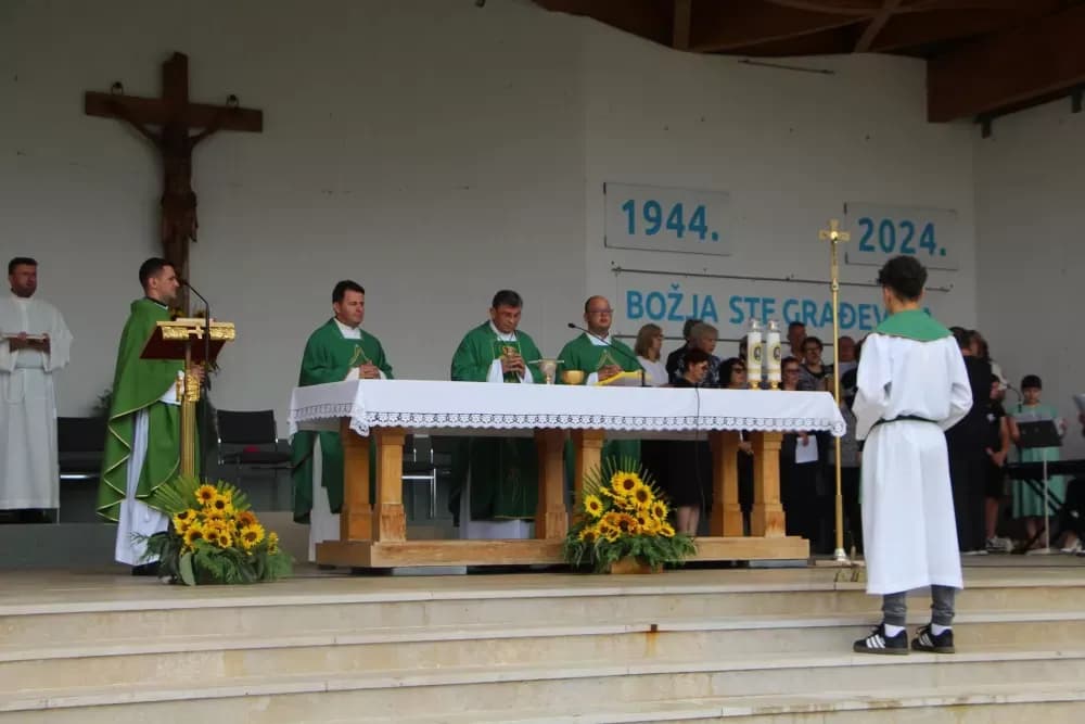Preč. Dragan Hrgić preuzeo službu rektora Svetišta Gospe od Suza i pleterničkog župnika
