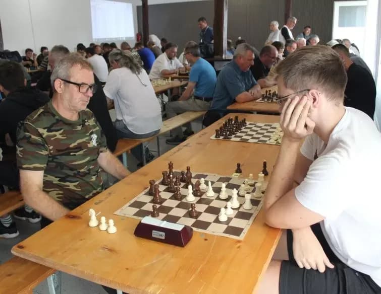 MEĐUNARODNI ŠAHOVSKI TURNIR U ČAGLINU: Prvo mjesto osvojio zagrebački velemajstor Mladen Palac