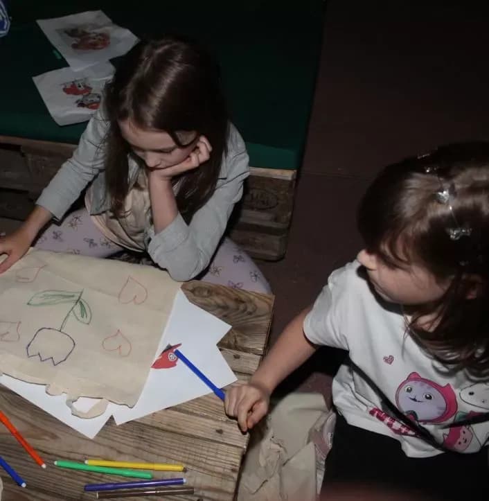 TRG BEĆARCA PLETERNICA: Održana dječja predstava u izvedbi Teatra „Tirena“ iz Zagreba