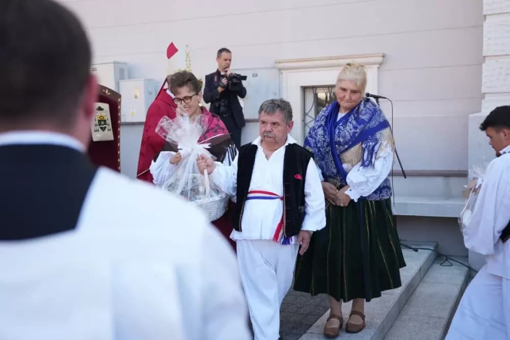 / FOTOGALERIJA/ Jubilejska proslava sv. Lovre u Požegi