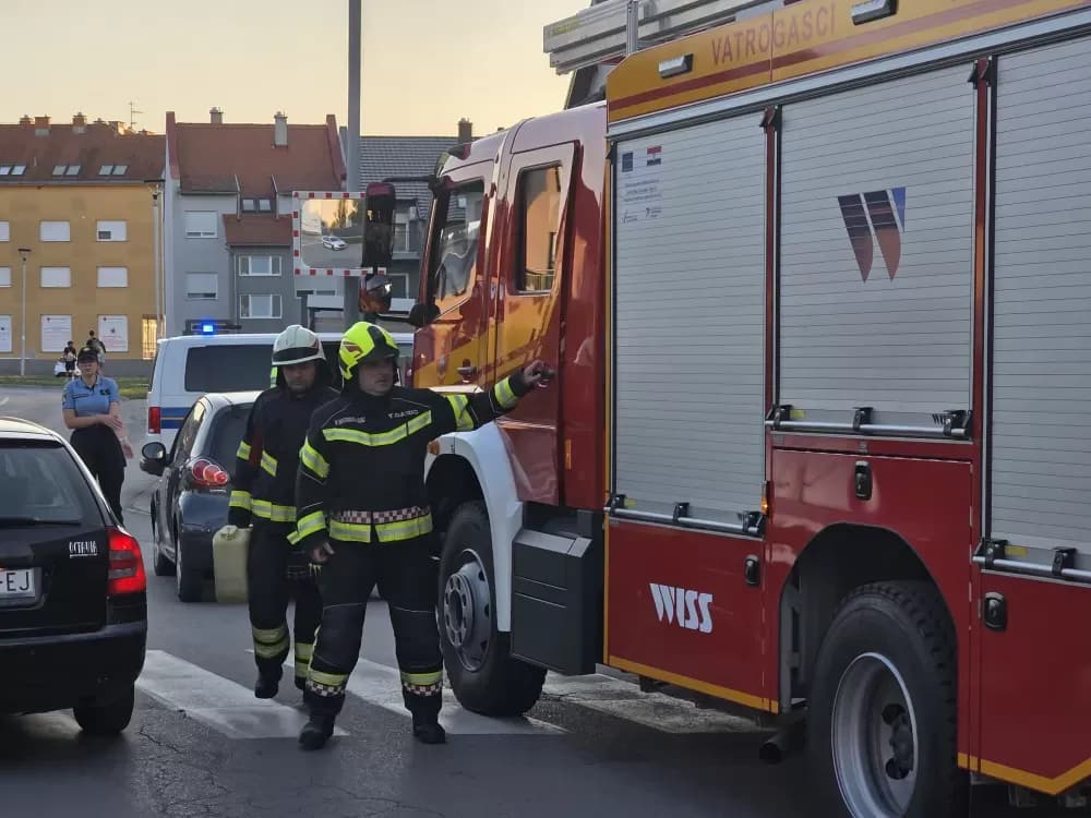 Jedna osoba ozlijeđena u prometnoj nesreći u Požegi
