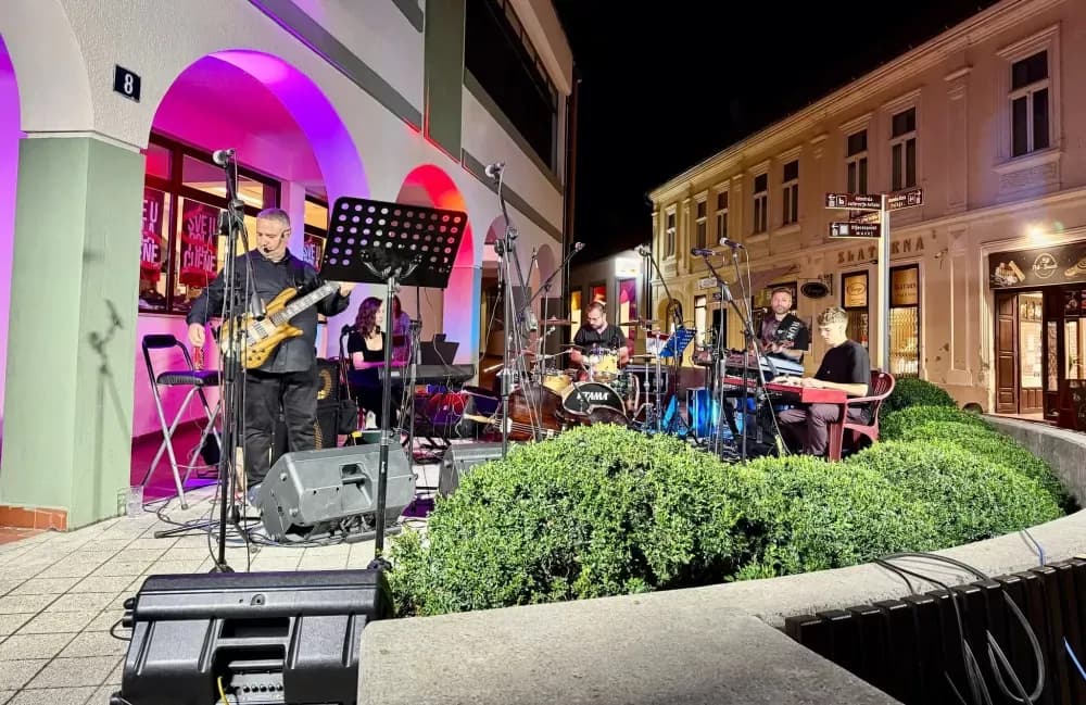 Požeške glazbene snage pjesmom i svirkom u čast Ćire, Olivera i Kiće