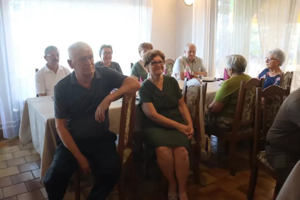 Kutjevački umirovljenici izletima posjetili zagrebački Advent i Aljmaš