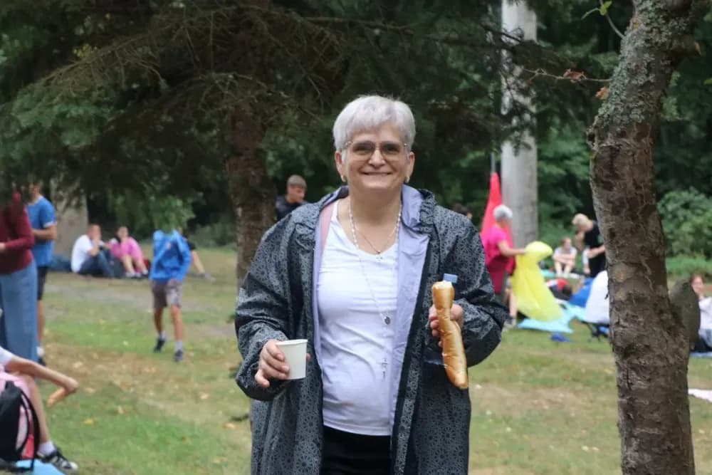 /FOTOGALERIJA/ Hodočasnički hod više od 500 pješaka prema Biskupijskom marijanskom svetištu Voćin