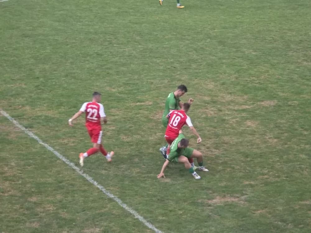 Mreže se četiri puta zatresle: NK Borac Kneževi Vinogradi - NK Kutjevo 2:2
