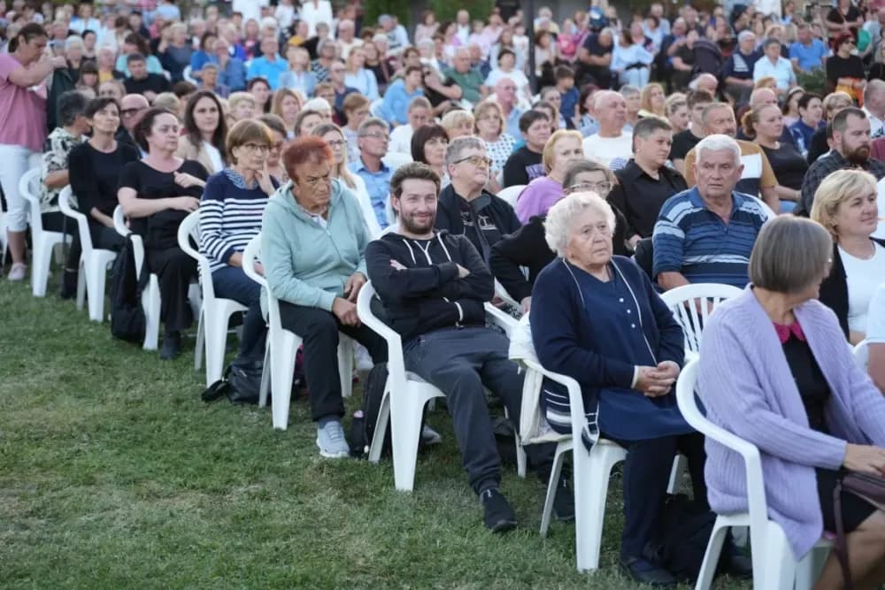 /FOTOGALERIJA/ Treća večer devetnica u Pleternici