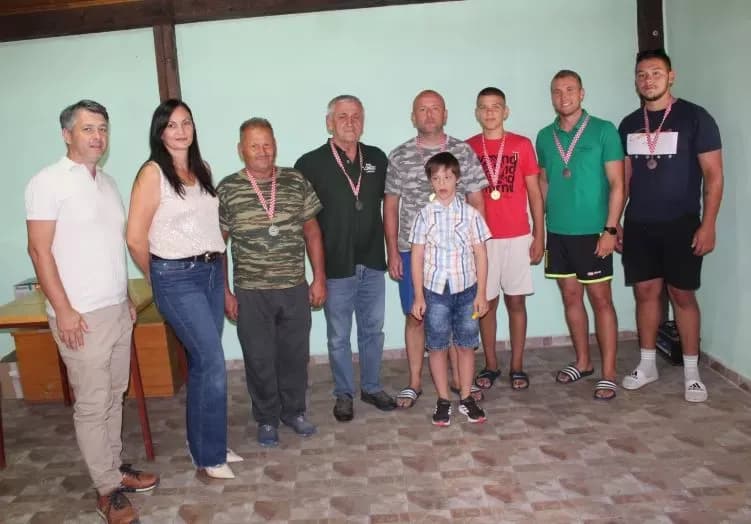 Na jezeru u Zarilcu pobjednici Petar Aračić i Marko Kladarić /FOTOGALERIJA/