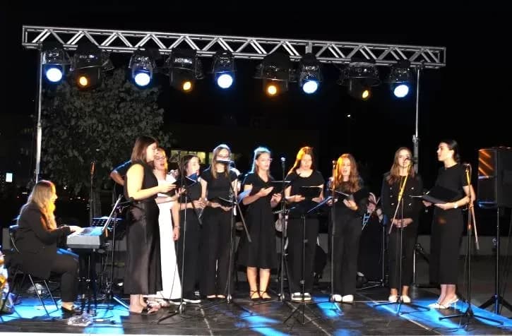 Na Trgu bećarca poslije svete mise održan koncert duhovne glazbe