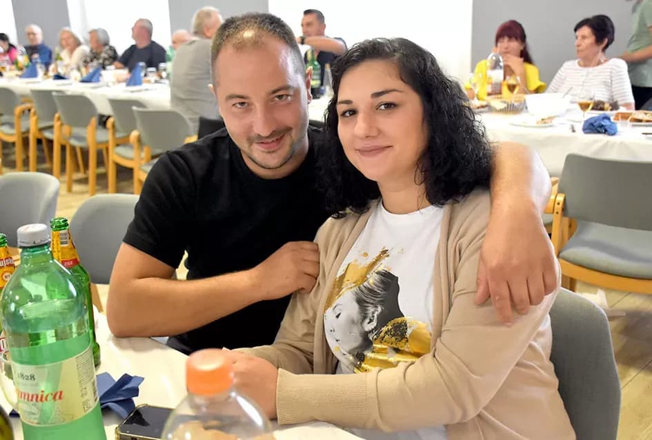 Biškupčan Branko Ivanešić nakon bolesti slavio život uz stotinu rođaka i prijatelja