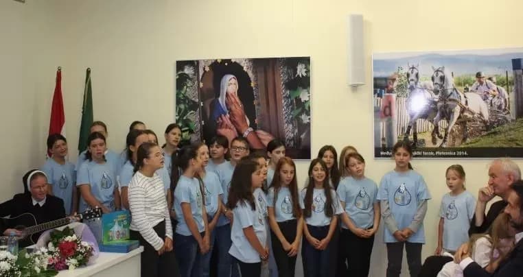 Održano predstavljanje slikovnice ʼMajčine suze-vrelo naše radostiʼ