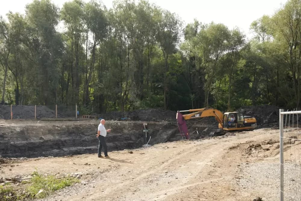 (FOTO-VIDEO) Radovi na izgradnji uređaja za pročišćavanje otpadnih voda Cerovac i Granje u poodmakloj su fazi – rok je do kraja tekuće godine
