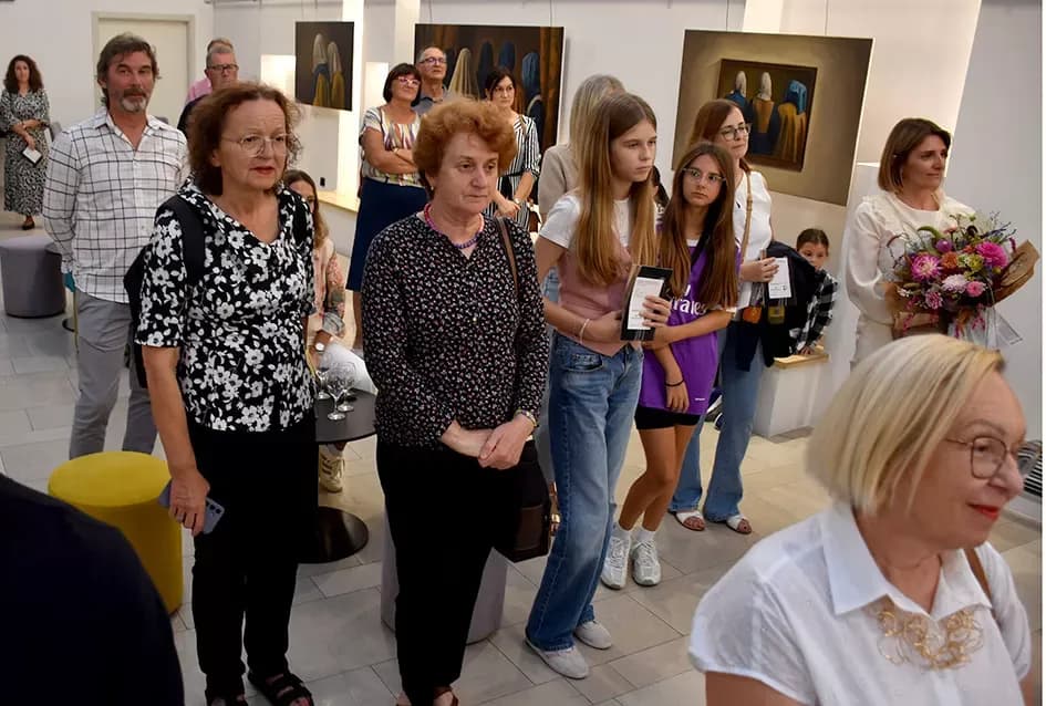 Akademska slikarica, Monika Taborski, Požežanka sa zagrebačkom adresom izlaže u Požegi