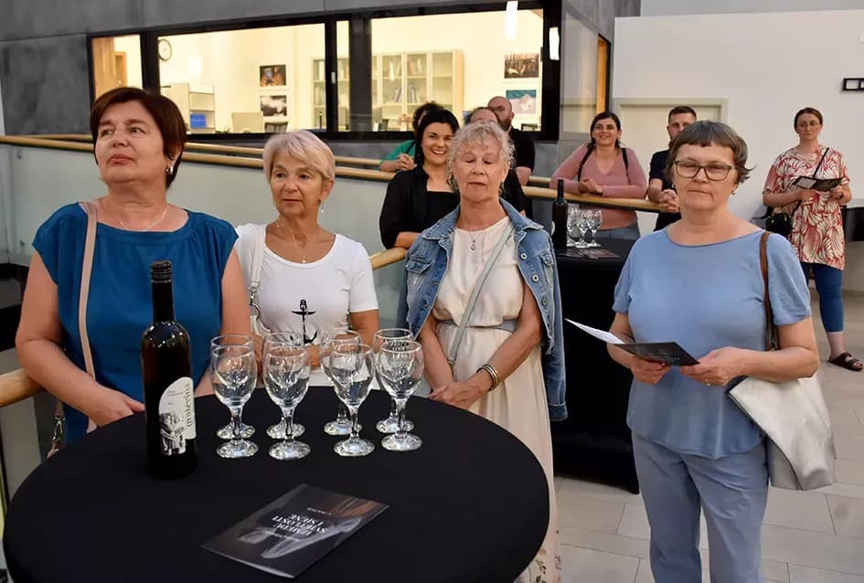 Akademska slikarica, Monika Taborski, Požežanka sa zagrebačkom adresom izlaže u Požegi