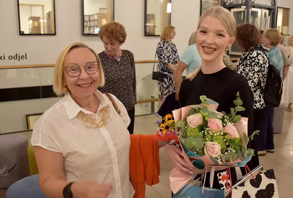 Akademska slikarica, Monika Taborski, Požežanka sa zagrebačkom adresom izlaže u Požegi
