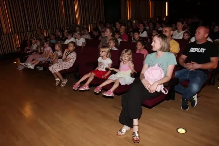 ZADNJI OVOGODIŠNJI „KNJIGNIK“ ZA DJECU I MLADE: Kviz iz književnosti, dječja predstava “Palčica“ i STEM radionica