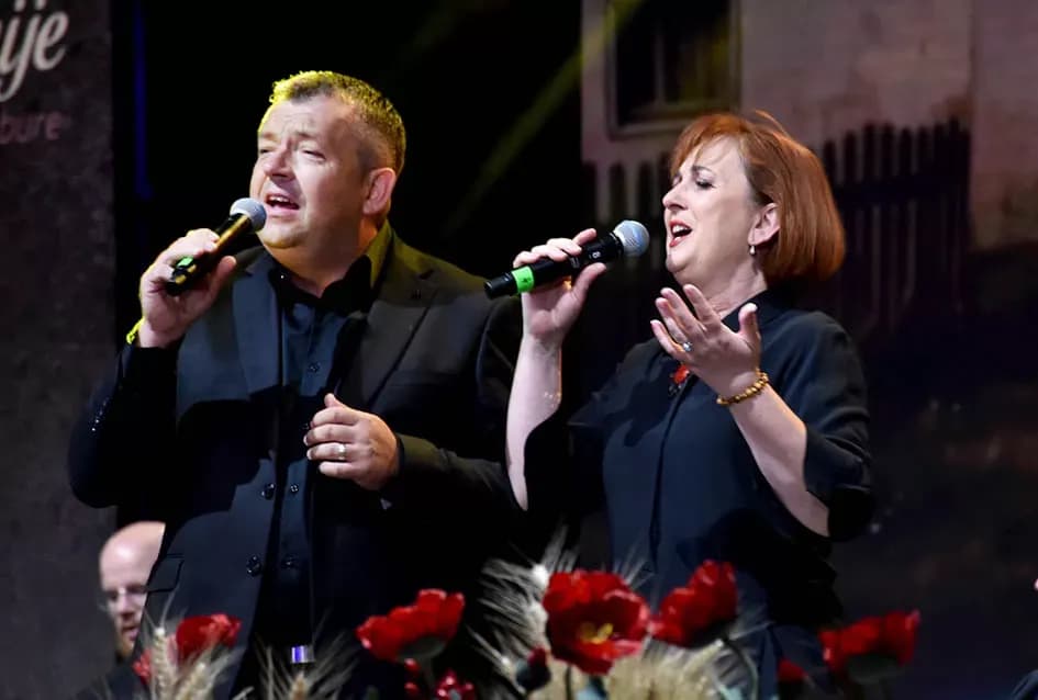 (FOTOGALERIJA) Festivalski koncert u čast Ćiri Gašparcu- obitelji plaketa zahvale za njegov doprinos glazbenoj baštini