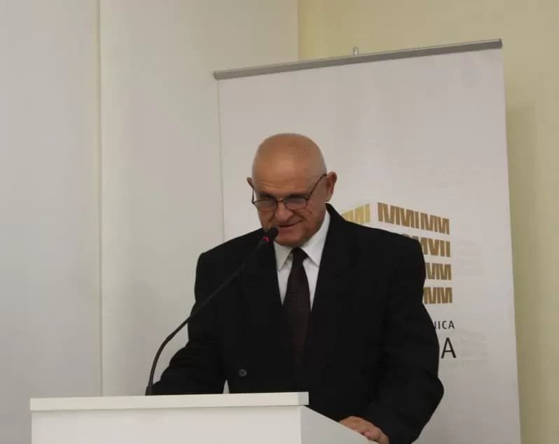 POETSKA VEČER: Predstavljena prva zbirka pjesama Kate Tutić „Divlja rijeka života“