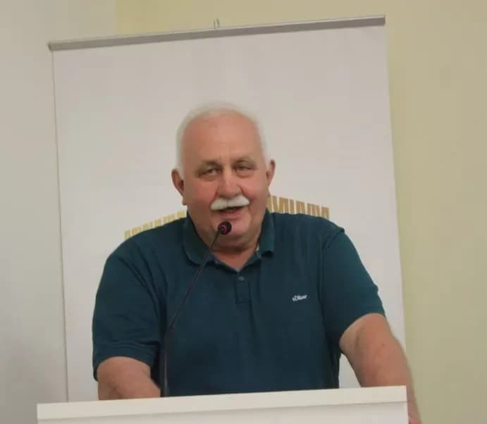 POETSKA VEČER: Predstavljena prva zbirka pjesama Kate Tutić „Divlja rijeka života“