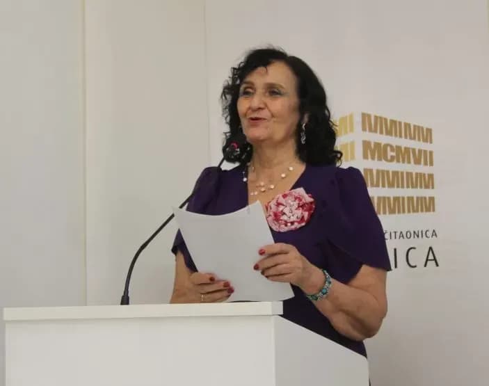 POETSKA VEČER: Predstavljena prva zbirka pjesama Kate Tutić „Divlja rijeka života“