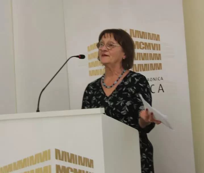 POETSKA VEČER: Predstavljena prva zbirka pjesama Kate Tutić „Divlja rijeka života“