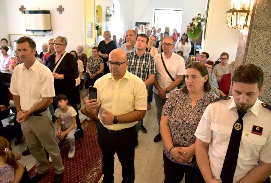 (FOTO) Velika svečanost u Alilovcima: Proslavljena 100. obljetnica kapelice Blažene Djevice Marije