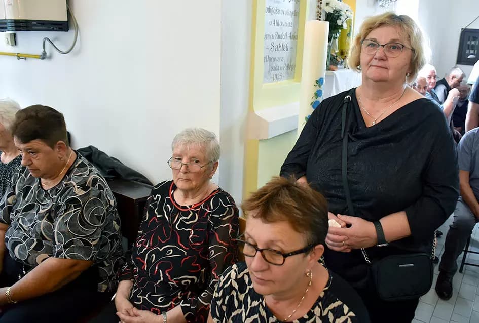 (FOTO) Velika svečanost u Alilovcima: Proslavljena 100. obljetnica kapelice Blažene Djevice Marije