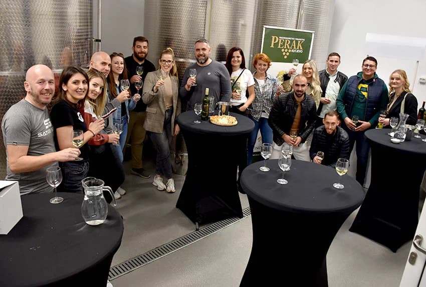 U prigodi Martinja uz domaće i brojni ljubitelji vina iz inozemstva u podrumima kutjevačkih vinara [FOTO]
