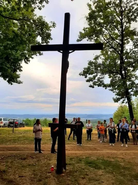 KRIŽNI PUT POŽEŠKA KOPRIVNICA-KLIKUN: Tradicionalno hodočašče predvodio pleternički župnik Dragan Hrgić
