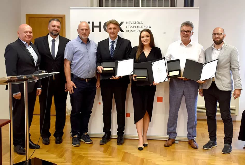 GOSPODARSKI USPJEH:Zlatne kune dobile tvrtke Lipik glas, Usluga i Legac partner