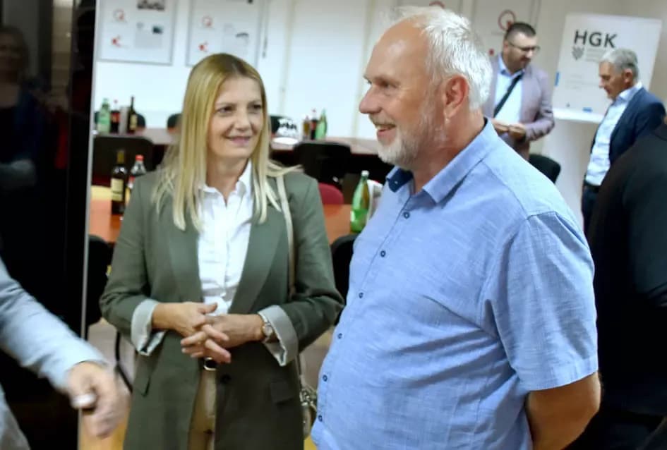 GOSPODARSKI USPJEH:Zlatne kune dobile tvrtke Lipik glas, Usluga i Legac partner