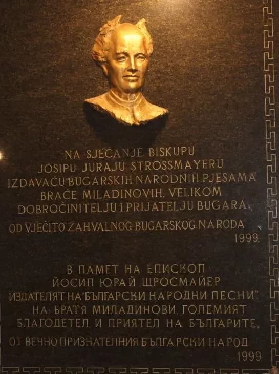 [FOTO] Pleternički umirovljenici prisustvovali  mimohodu na „Vinkovačkim jesenima“ te posjetili Đakovo-srce Slavonije