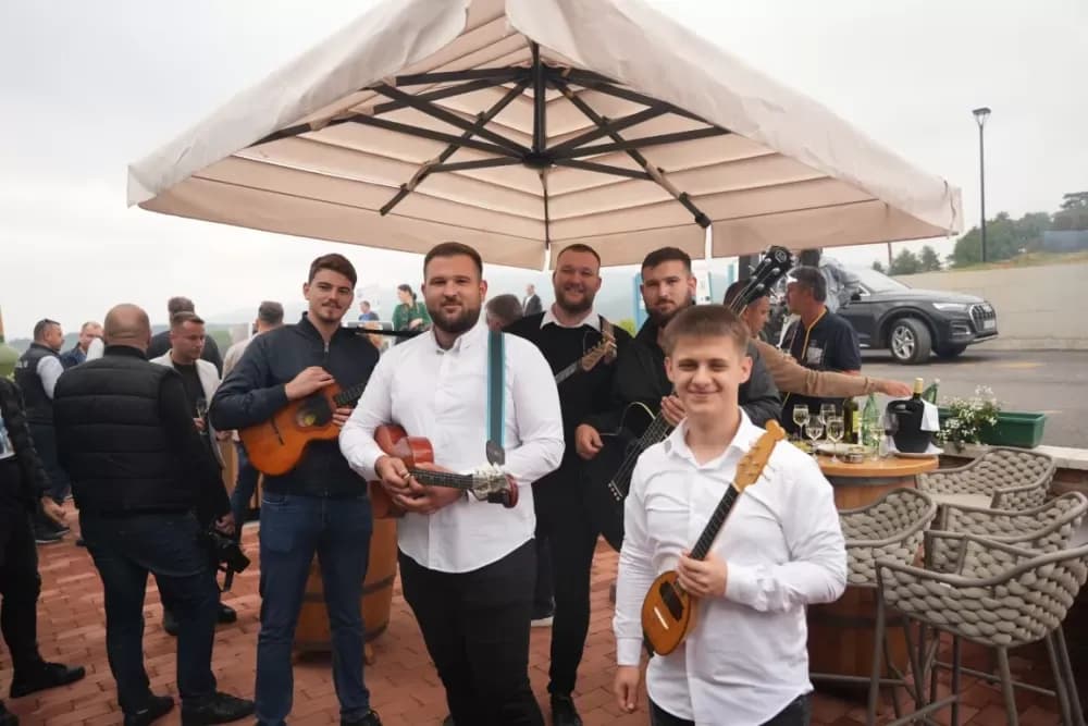 (FOTOGALERIJA) Dan berbe u Vinariji Kutjevo d.d. uz zanimljiva natjecanja