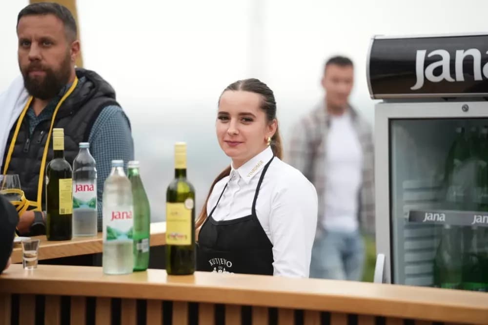 (FOTOGALERIJA) Dan berbe u Vinariji Kutjevo d.d. uz zanimljiva natjecanja