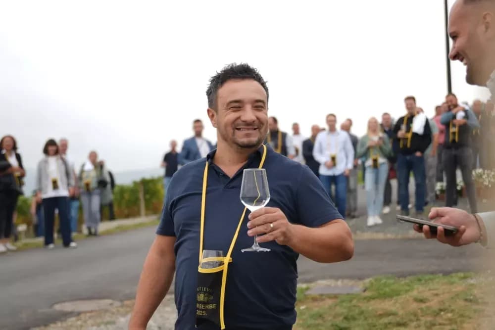 (FOTOGALERIJA) Dan berbe u Vinariji Kutjevo d.d. uz zanimljiva natjecanja