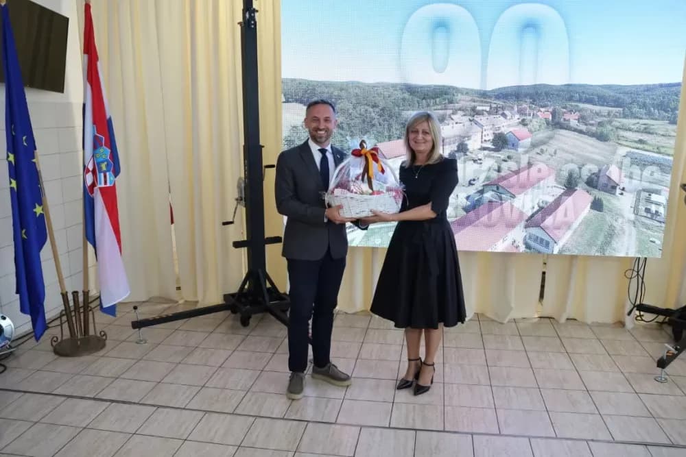 (FOTOGALERIJA) Dom u koji je čuvar prošlosti, graditelj sadašnjosti i temelj budućnosti proslavio 90. obljetnicu svog postojanja