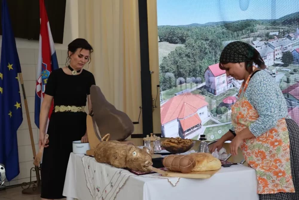 (FOTOGALERIJA) Dom u koji je čuvar prošlosti, graditelj sadašnjosti i temelj budućnosti proslavio 90. obljetnicu svog postojanja