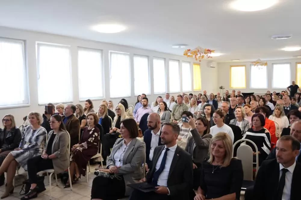 (FOTOGALERIJA) Dom u koji je čuvar prošlosti, graditelj sadašnjosti i temelj budućnosti proslavio 90. obljetnicu svog postojanja