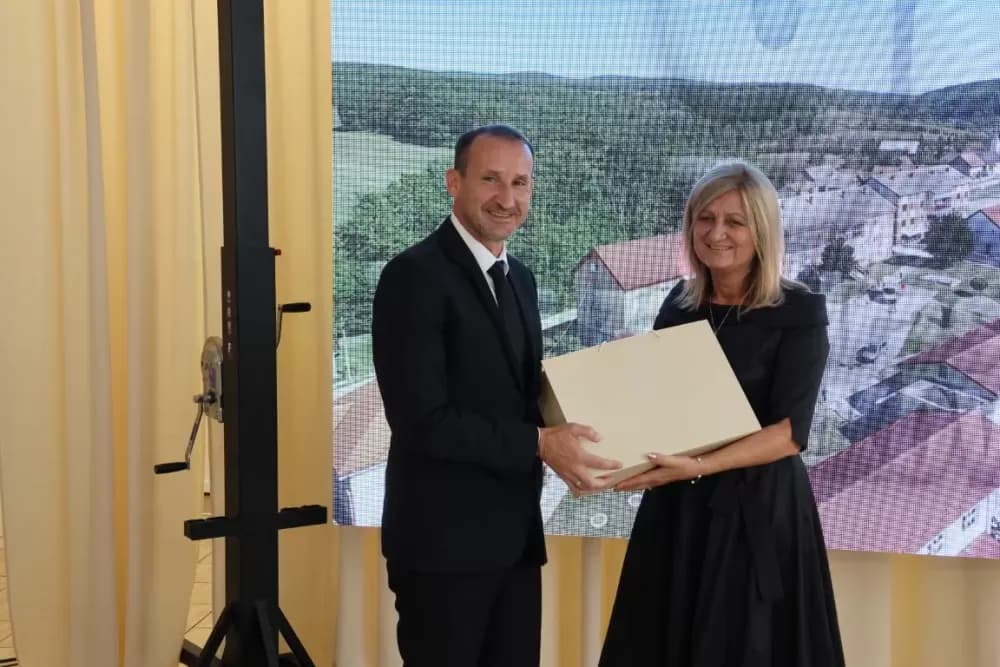 (FOTOGALERIJA) Dom u koji je čuvar prošlosti, graditelj sadašnjosti i temelj budućnosti proslavio 90. obljetnicu svog postojanja