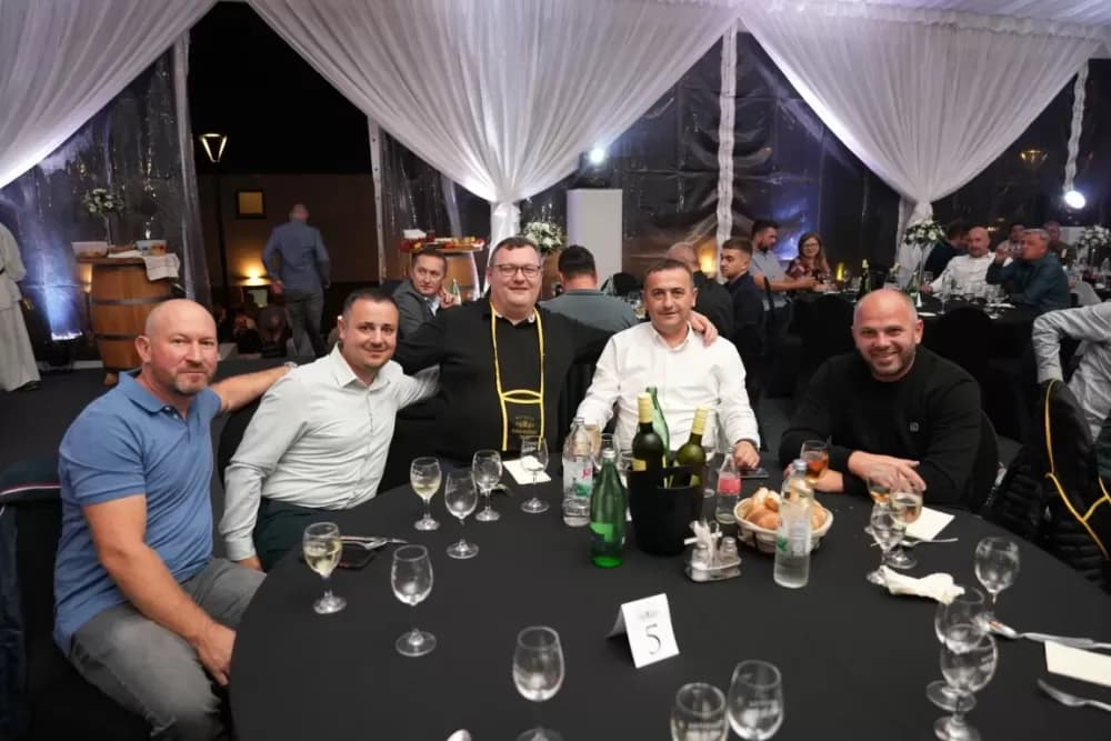 Velika fešta za kupce i poslovne partnere u vinogradima Kutjeva d.d.: Uprizoreno i kako se nekad ʼgaziloʼ grožđe