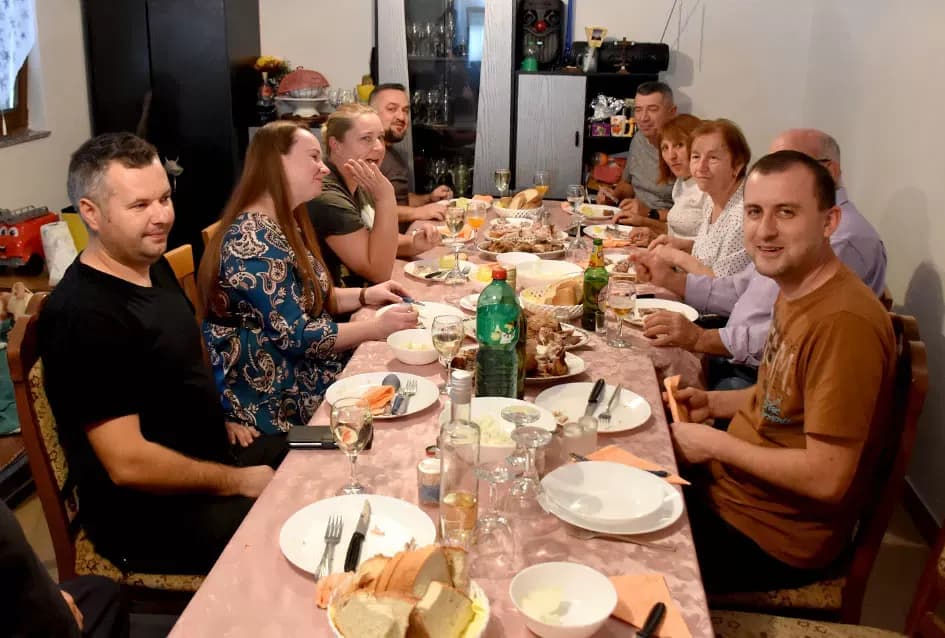 Blagdan sv. Mihaela svečano obilježen u Župi Stražeman: Vjera, tradicija i obiteljsko okupljanje