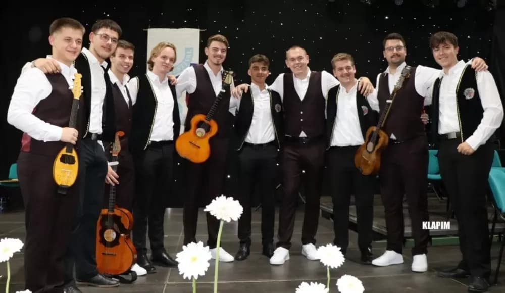 Tamburaši Podrumski bećari i Astal osvojili nagrade na subotičkom festivalu, koji je priznanje dao požeškom novinaru