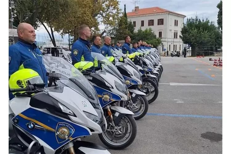 Natjecanje policijskih motorista u Puli: Policijski službenik požeško-slavonske policije Ivan Bosanac osvojio treće mjesto