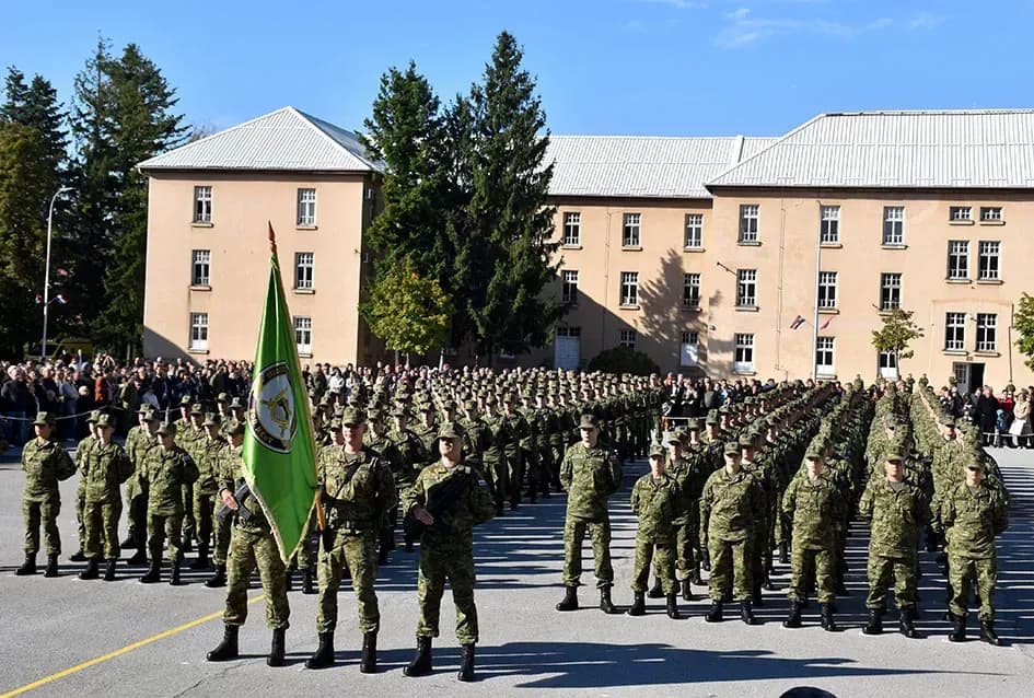 Prisegnuo je 47. naraštaj ročnika u požeškoj vojarni 123. brigade: „Hrvatska vojska nije samo oružana sila, mi smo jamac mira i sigurnosti hrvatskog naroda“