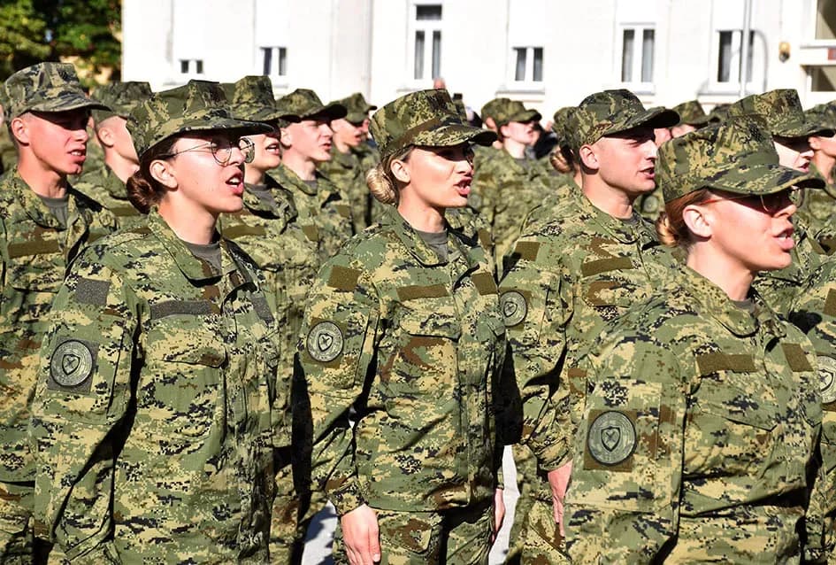 Prisegnuo je 47. naraštaj ročnika u požeškoj vojarni 123. brigade: „Hrvatska vojska nije samo oružana sila, mi smo jamac mira i sigurnosti hrvatskog naroda“