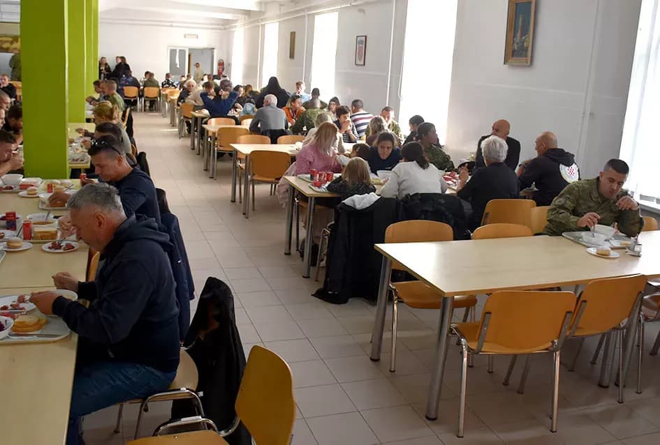 Prisegnuo je 47. naraštaj ročnika u požeškoj vojarni 123. brigade: „Hrvatska vojska nije samo oružana sila, mi smo jamac mira i sigurnosti hrvatskog naroda“
