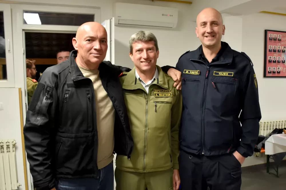 Austrijski vatrogasci doniraju još jedno vozilo Trenkovčanima