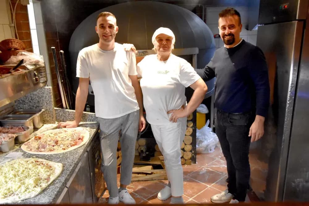 Mama mia u Požegi iznenadila nas je vrhunskom ponudom jela s roštilja po veoma prihvatljivim cijenama!