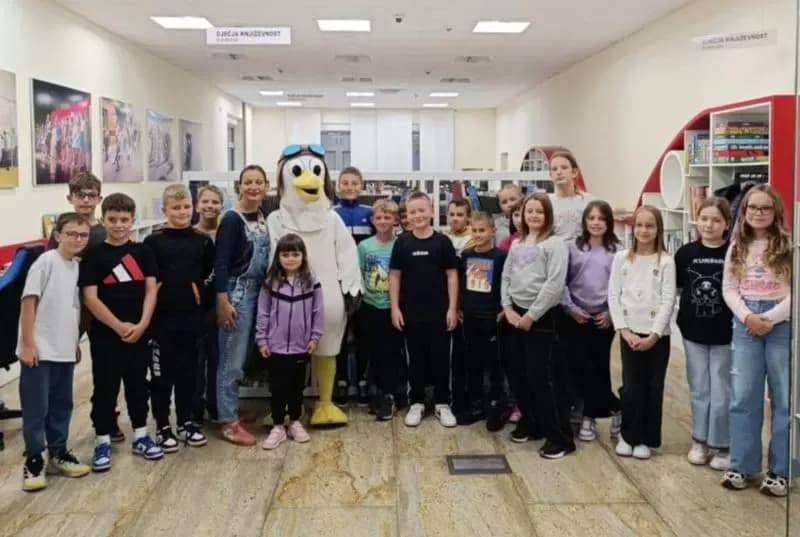 „ČETVRT KNJIGE“ U PLETERNICI: Na Zelenoj radionici predstavljene slikovnice Martine Markov uz druženje s galebom Markom
