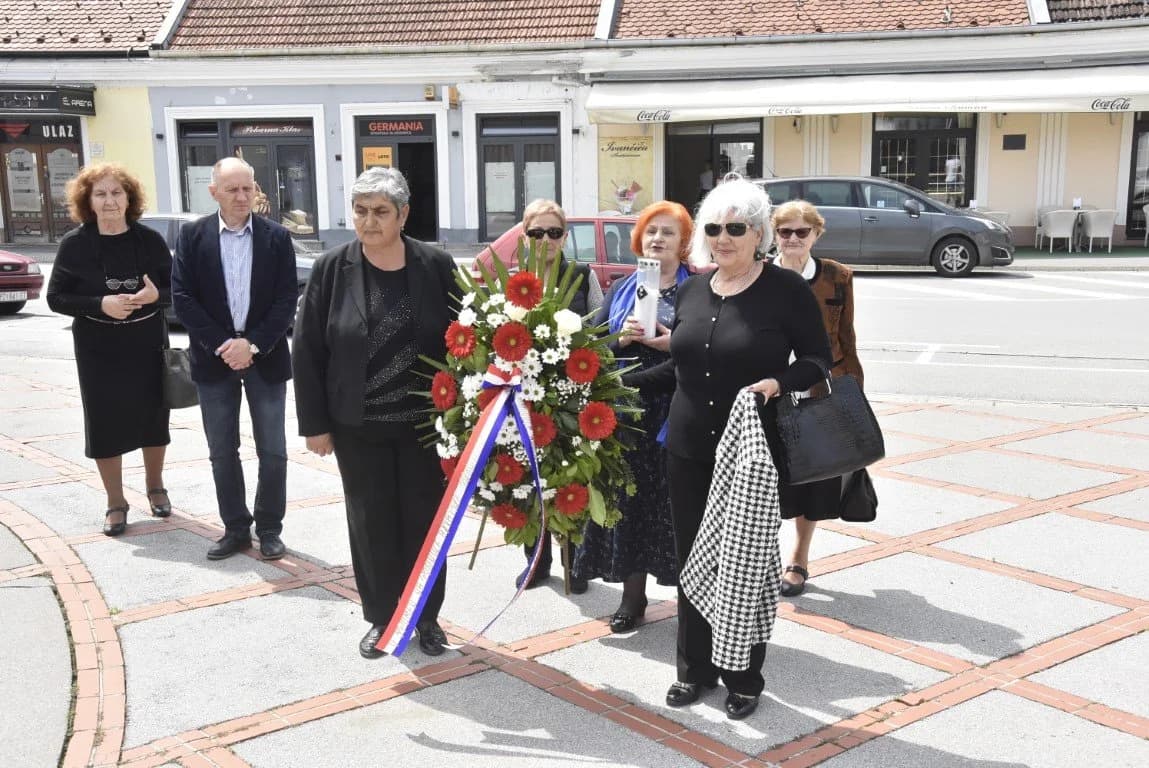 POSJET RODITELJA POGINULIH BRANITELJA BJELOVARKOG KRAJA: Kod svakog spomenika braniteljima srce nam se steže /FOTO/